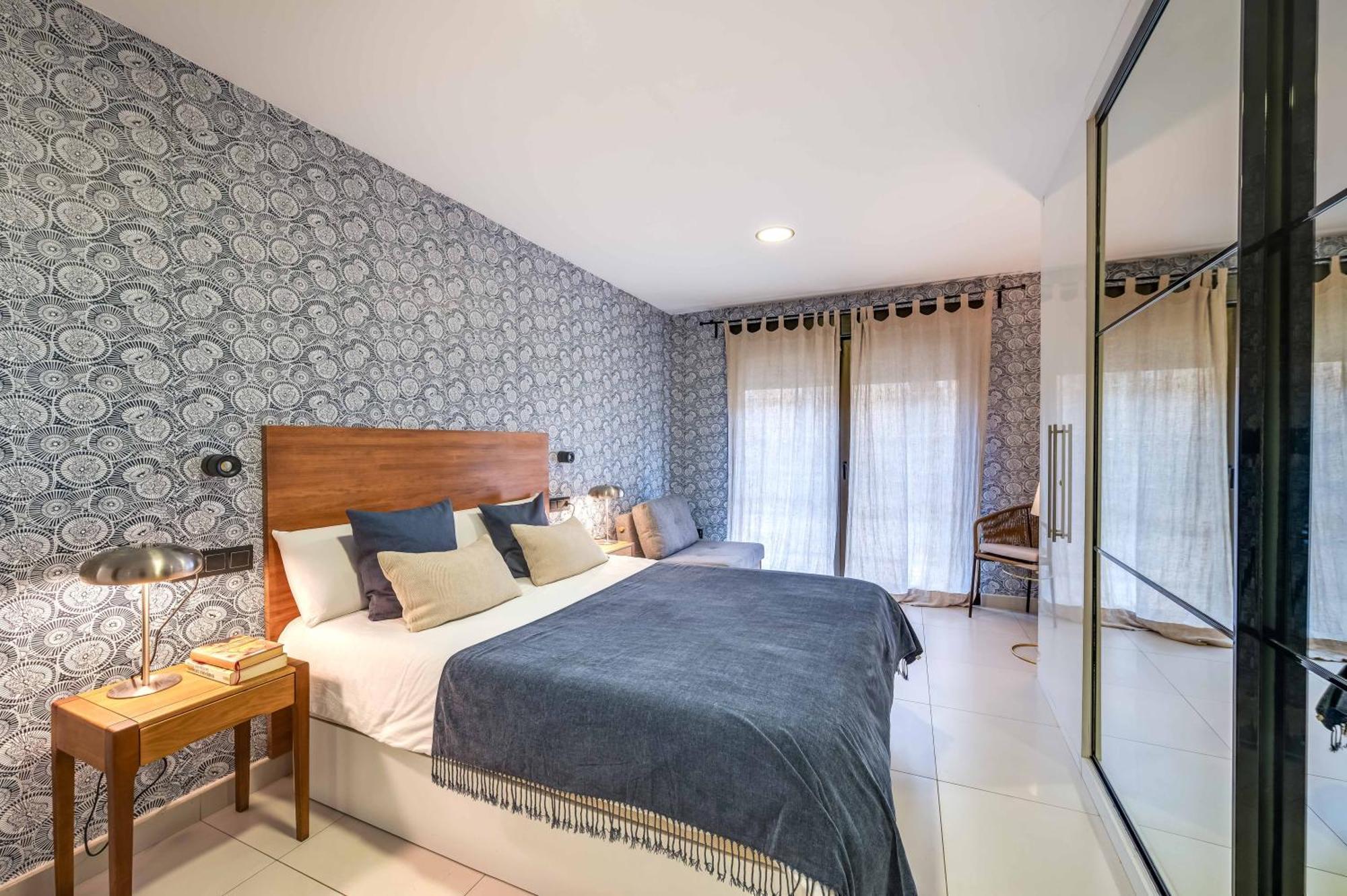 Luxury Apartment Alcazaba By Nagoa Homes Малага Экстерьер фото